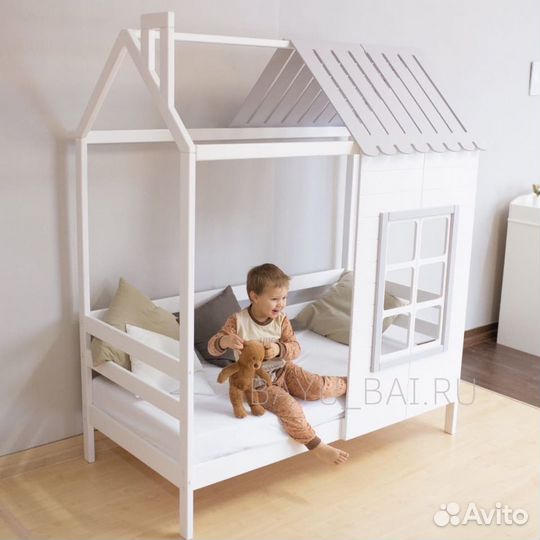 Детская кровать домик