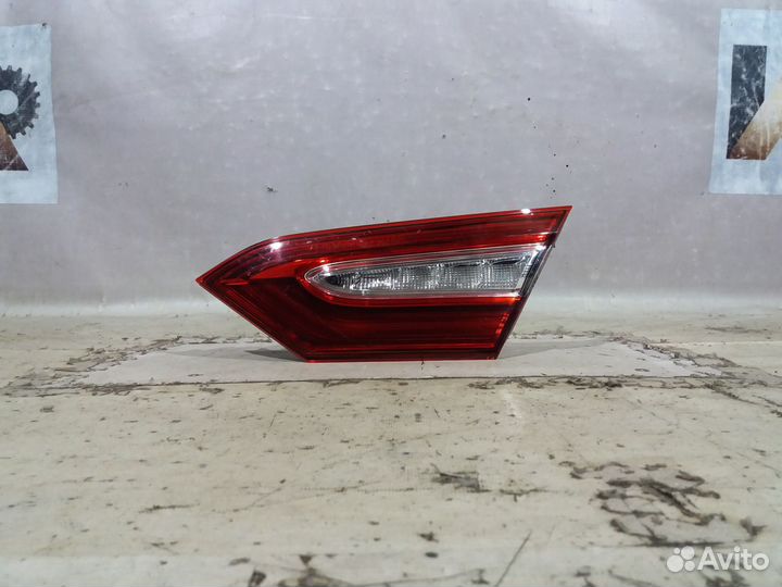 Камри V70 2018- Фонарь правый внутренний 20719