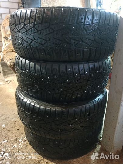 Nokian Tyres Hakkapeliitta 7 215/50 R17