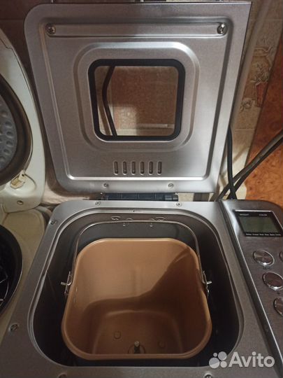 Продам Хлебопечь Redmond RBM-M1920