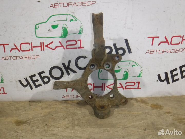 Кулак передний левый Toyota Auris E150 (2006-2012)