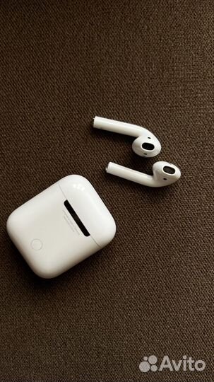 Apple AirPods 2 бу наушники с кейсом