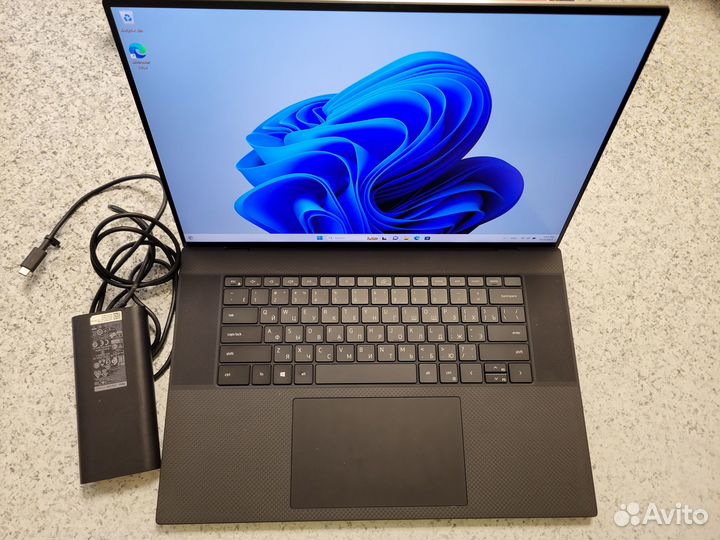 Ноутбук dell XPS 17, i7-10875H, 32Gb, GTX2060