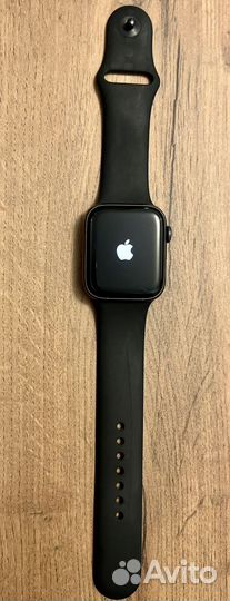 Часы apple watch se 44