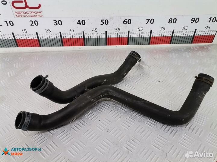 Патрубок радиатора Volkswagen Polo 3 2000