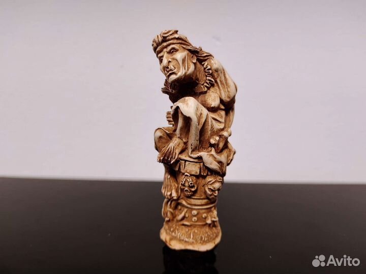 Статуэтка Баба Яга