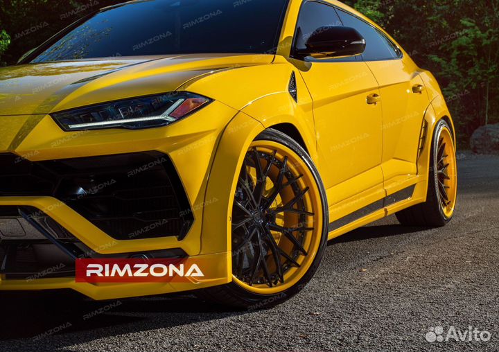 Кованые диски R22 на Lamborghini Urus