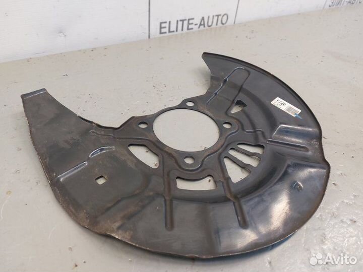 Пыльник тормозного диска передний правый Lexus Rx