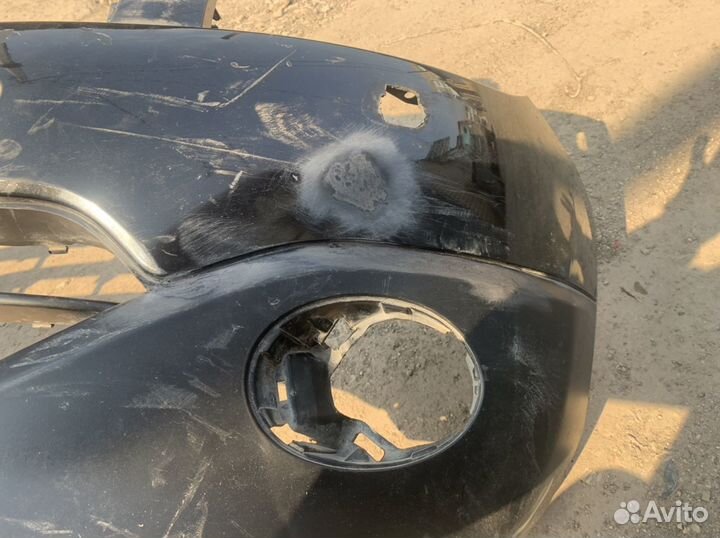 Бампер передний Nissan