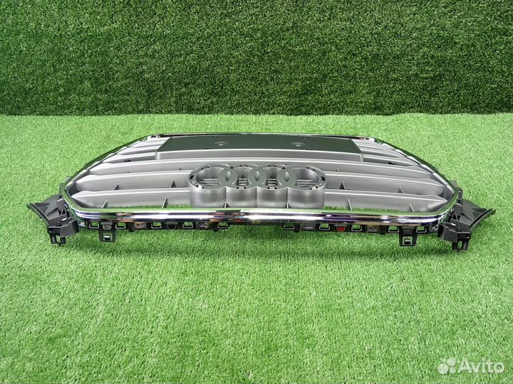 Решетка радиатора Audi A4 B8 рестайлинг VAG