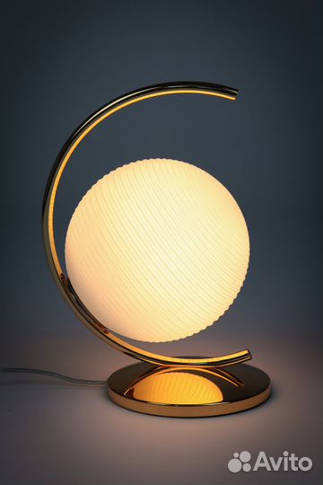 Настольный светильник Butler / Дизайнерский