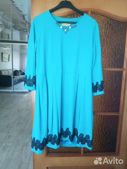 Нарядное женское платье