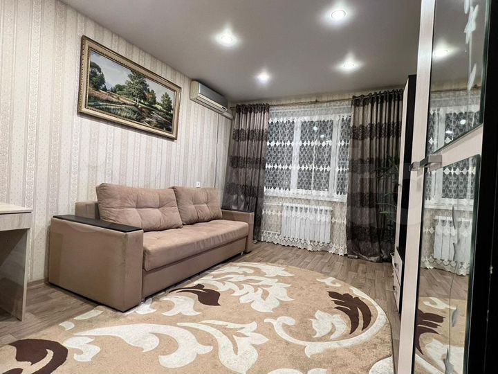 2-к. квартира, 52 м², 9/9 эт.