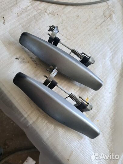 Ручка двери внешняя Renault Sandero 2011