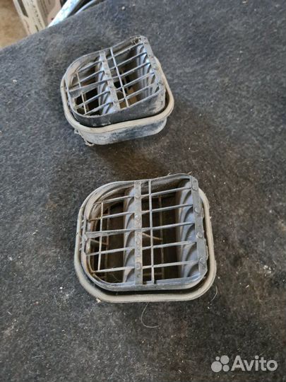 Решетка вентиляционная Fiat Doblo 2011
