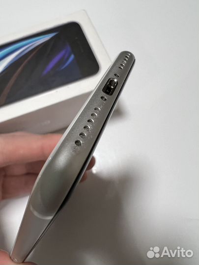 iPhone SE (2020), 64 ГБ