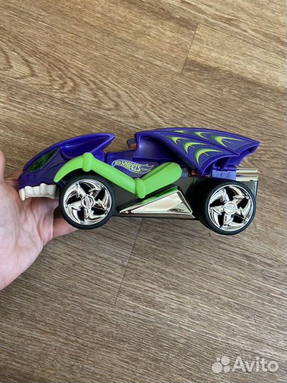 Машинка хот вилс