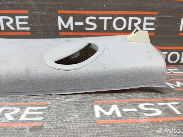 Обшивка стойки задняя правая Bmw X5 E53 M54B30