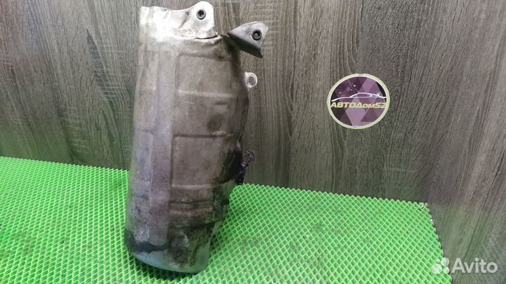 Тепловой экран катализатора Peugeot Citroen