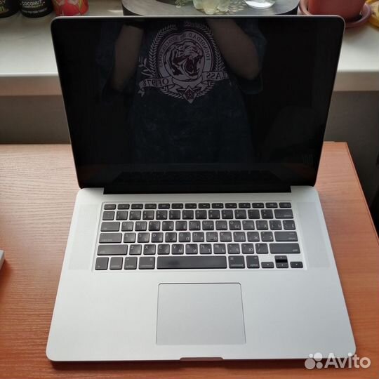 Apple MacBook Pro 15 2015 Retina 1000 gb