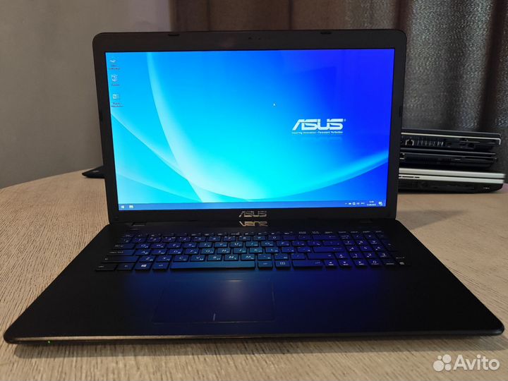 Asus X751L 17