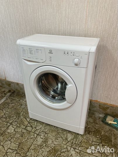 Стиральная машина indesit