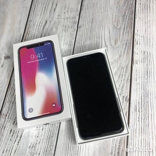 iPhone X, 256 ГБ