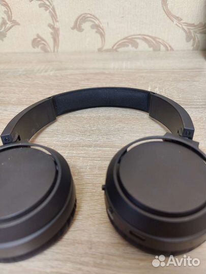 Беспроводная Bluetooth гарнитура Philips TAH4205