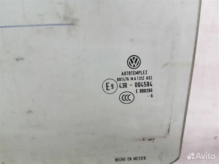 Стекло двери задней левой VW Jetta 2005-2011