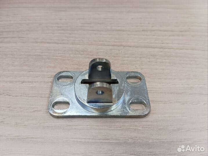 Усил. кронштейн внутр. ручки двери Патриот металл