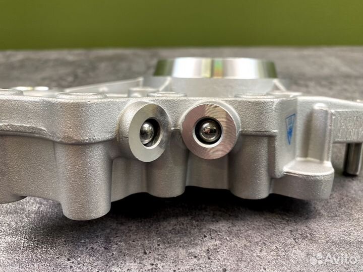 Кронштейн распредвалов VAG