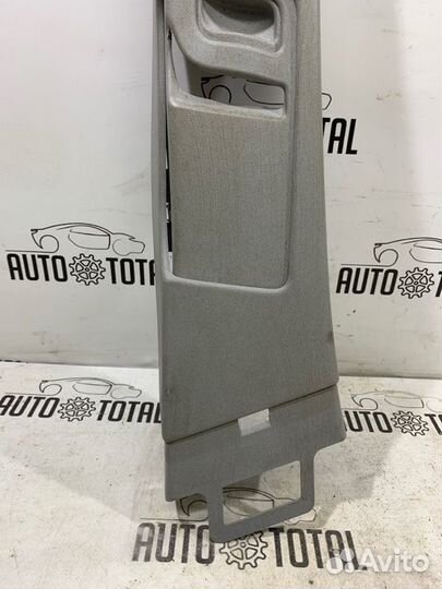 Накладка центральной стойки правая Opel Corsa D