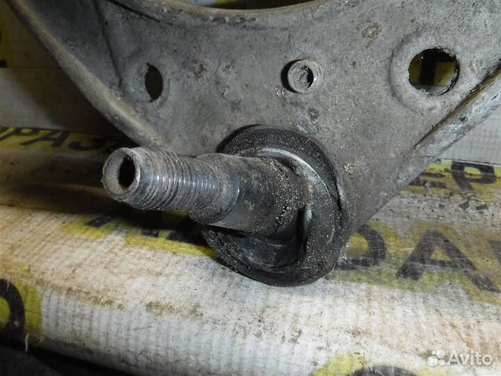 Рычаг передний верхний Volkswagen Touareg I (7L)