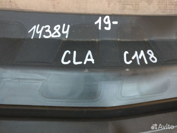 Mercedes C118 Дефлектор 14384