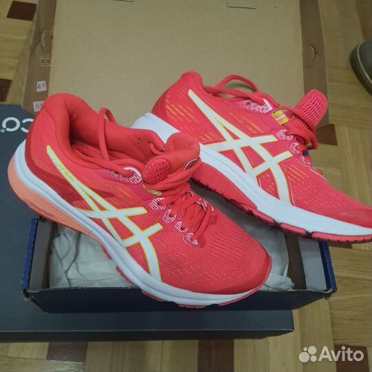 Кроссовки женские для бега asics GT-10008 eu 37.5