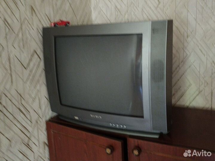 Телевизор на запчасти