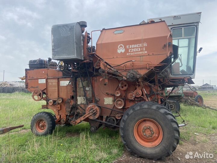 Комбайн Енисей Енисей-1200, 1991