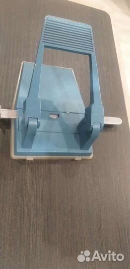 Дырокол Советский