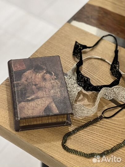 Шкатулка книга для украшений и ретро ободки