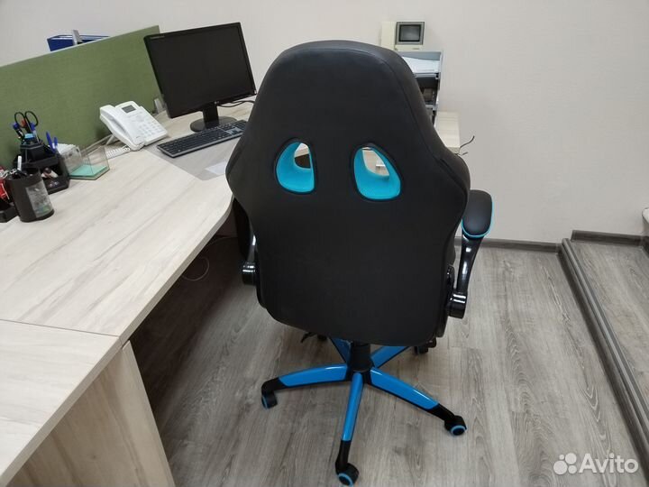 Компьютерное кресло