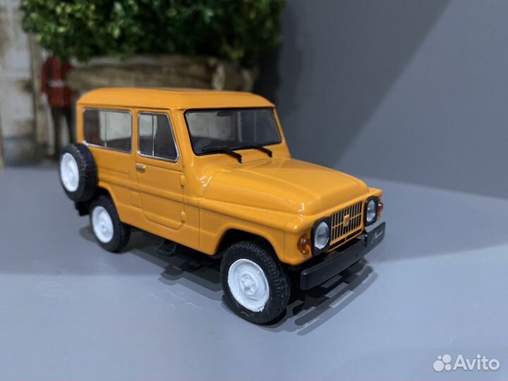 Модель автомобиля Москвич 2150