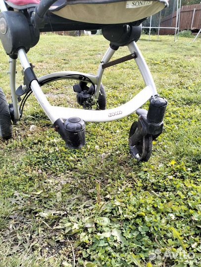 Коляска izacco