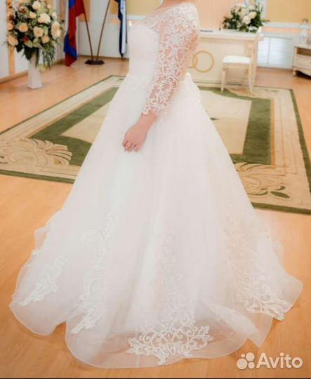 Свадебное платье