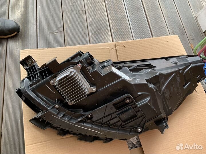 Фара правая Тесла модель 3,Y