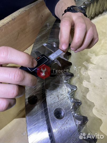 Опорно-поворотный круг Volvo EC290bnlc 14563335