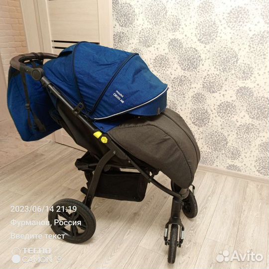 Прогулочная коляска