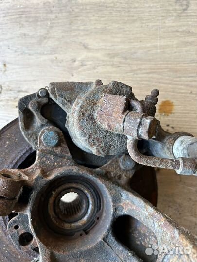 Тормозной суппорт ford escort 96-2002 года