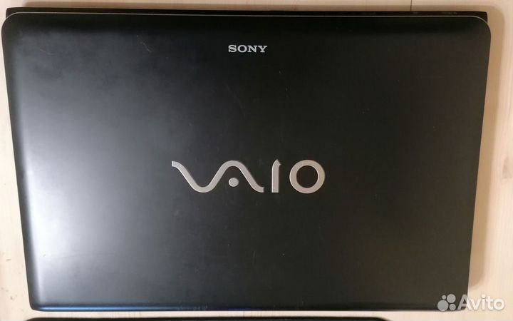 Ноутбук 17.3' Sony vaio i5/2gb видеокарта/8gb/SSD