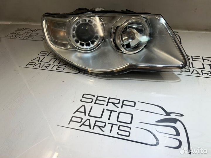 Фара правая Volkswagen Touareg 7L GP BPE 2.5