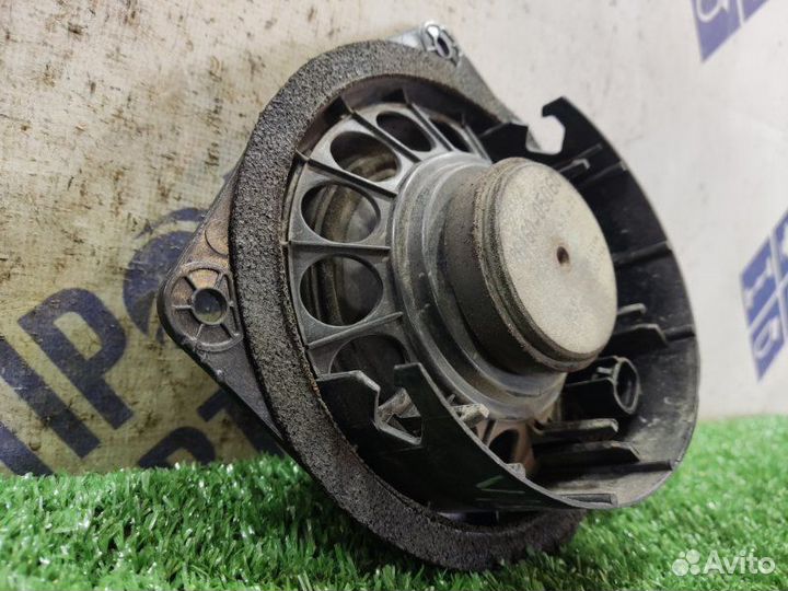 Динамик задний левый Toyota Avensis универсал 1.8